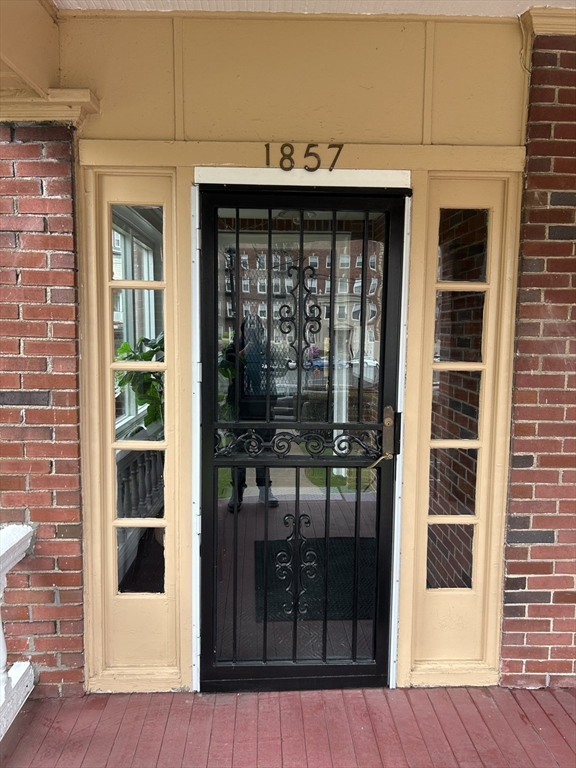 1857 Commonwealth Ave