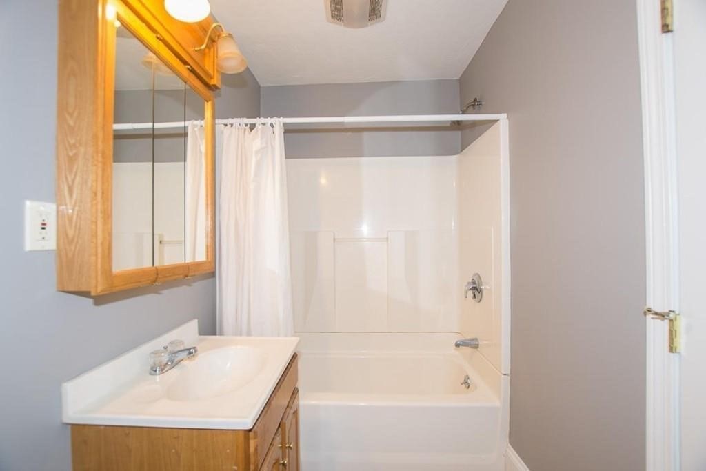 75 Hammond St #1, Bridgewater, MA Photo #7