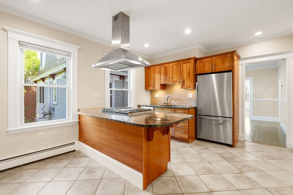 21 Searle Ave 2