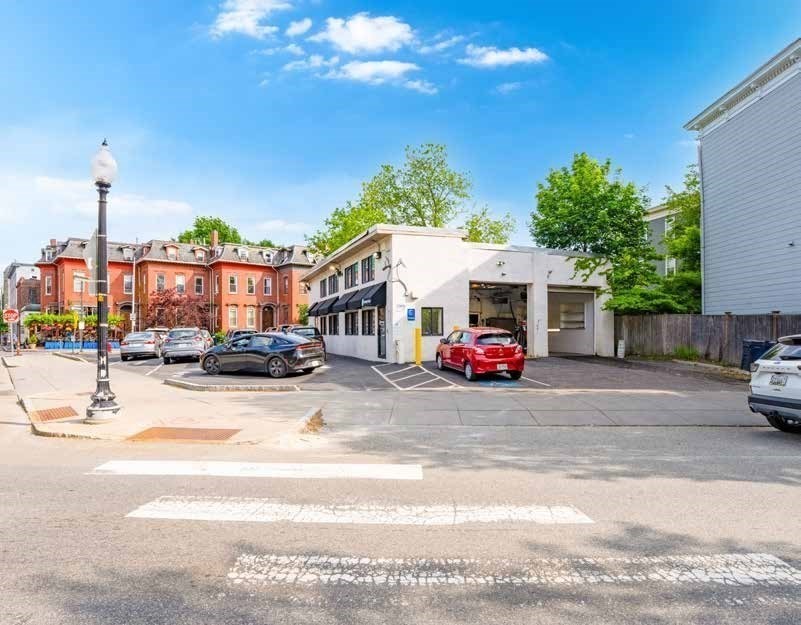 25-29 River St