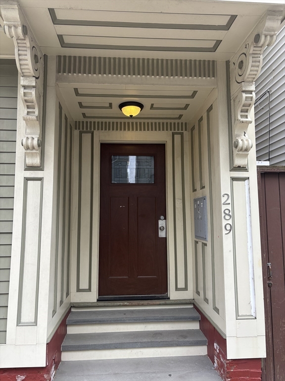 289 Chelsea St #2, Boston, MA Photo #8