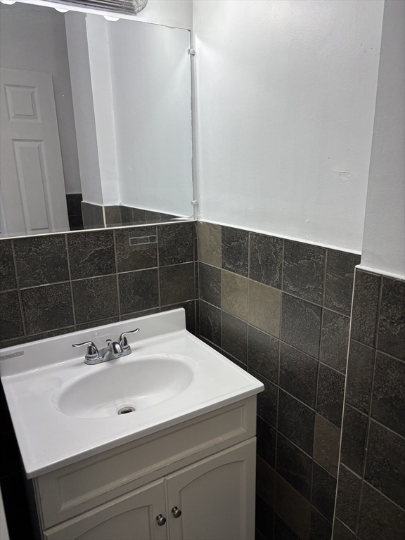 289 Chelsea St #2, Boston, MA Photo #7