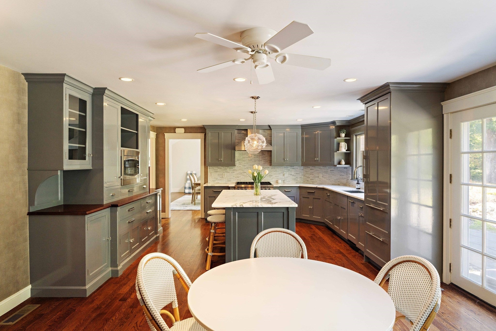 8&10 Evergreen Ln, Hingham, MA Photo #9