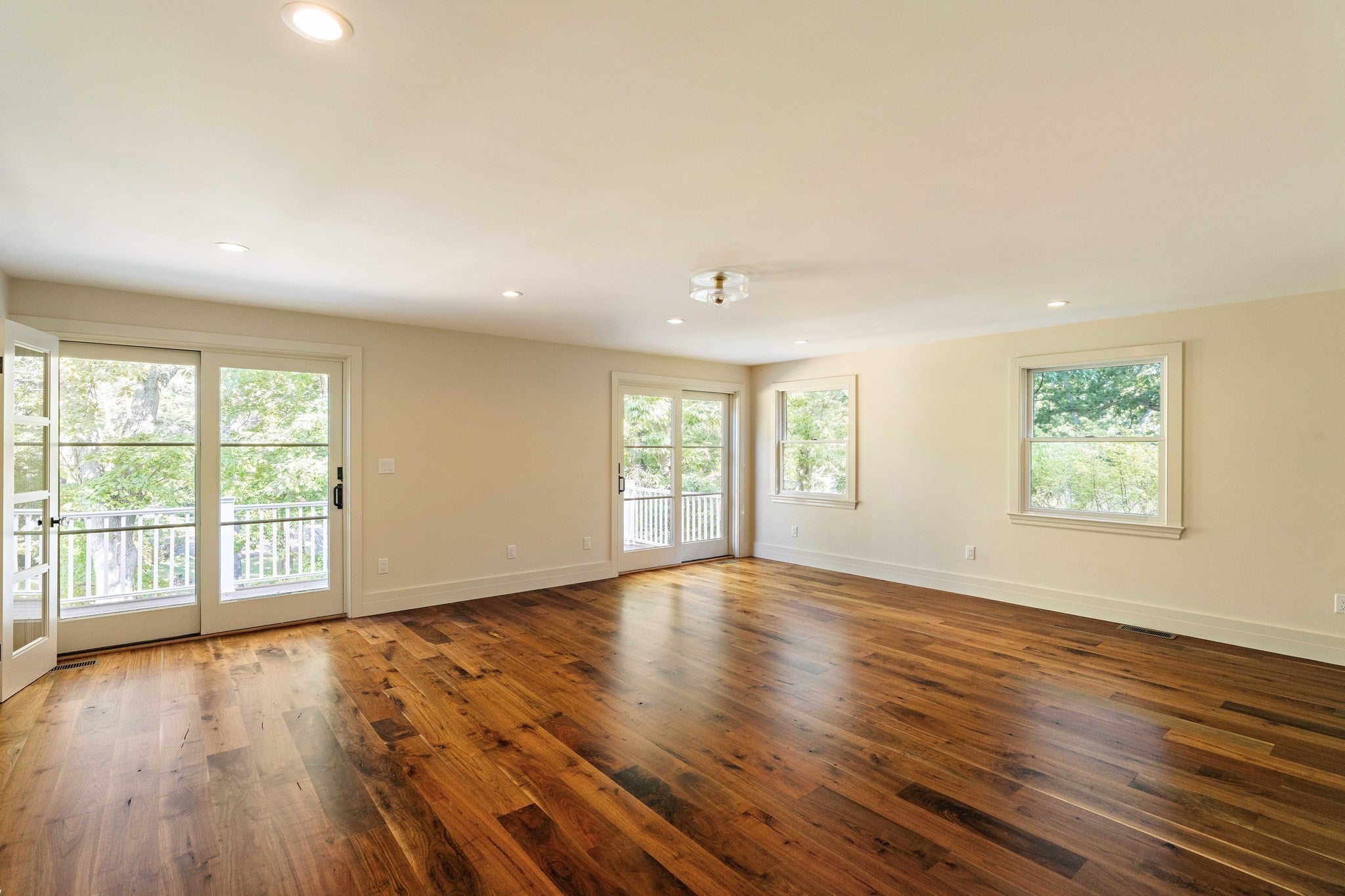 8&10 Evergreen Ln, Hingham, MA Photo #24