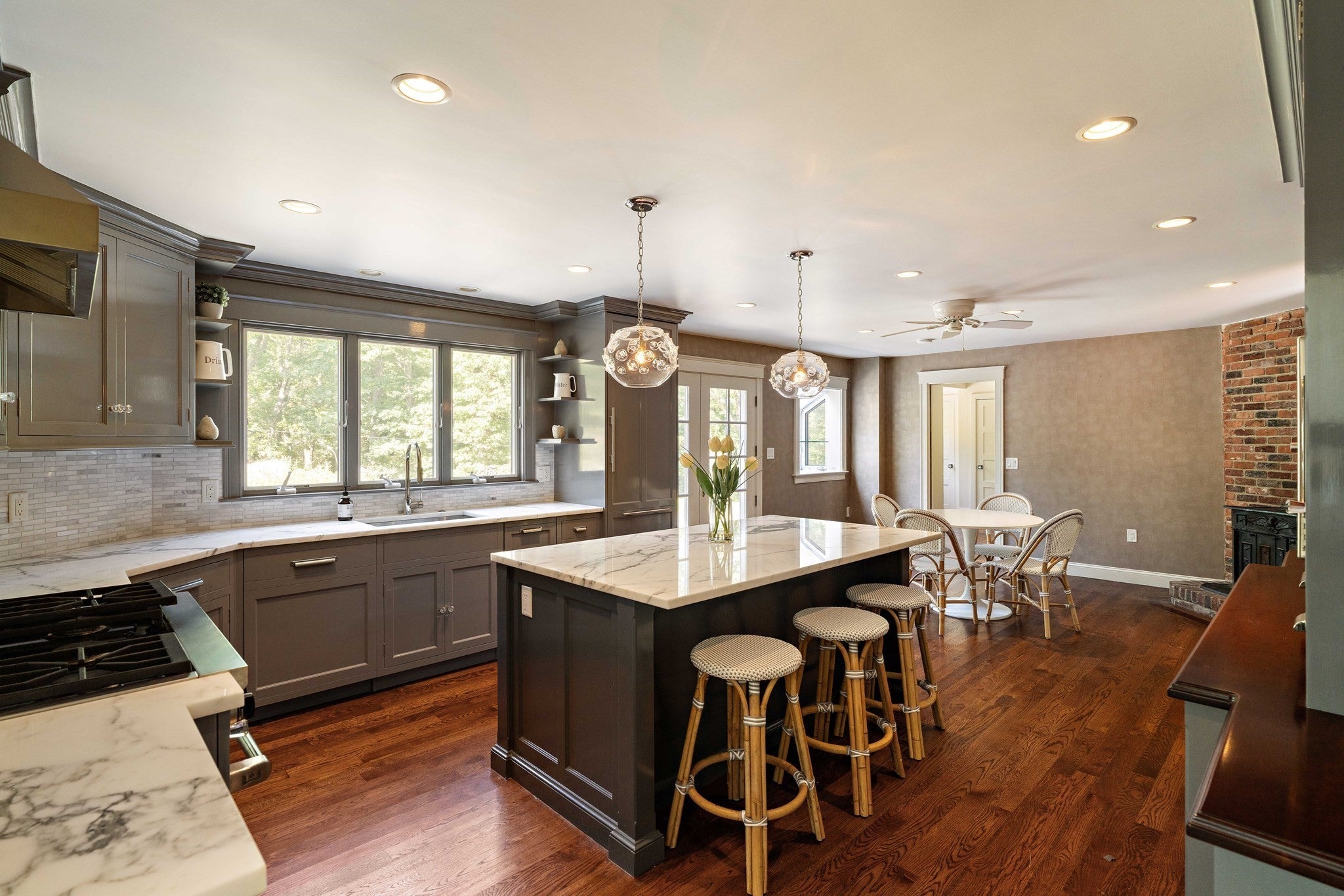 8&10 Evergreen Ln, Hingham, MA Photo #7