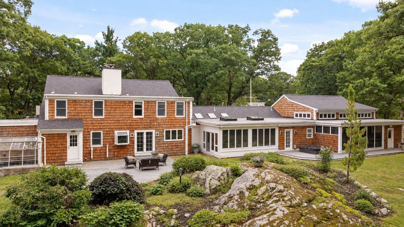8&10 Evergreen Ln, Hingham, MA Photo #37