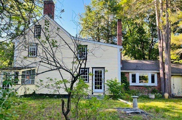 82 Porter Rd