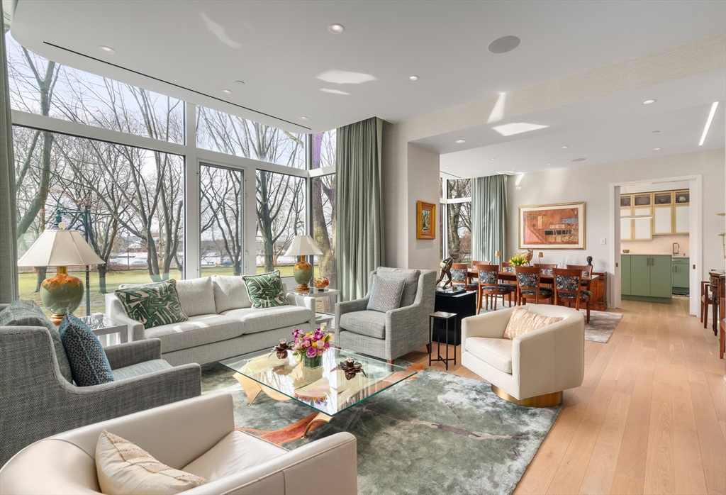 975 Memorial Drive 201/202