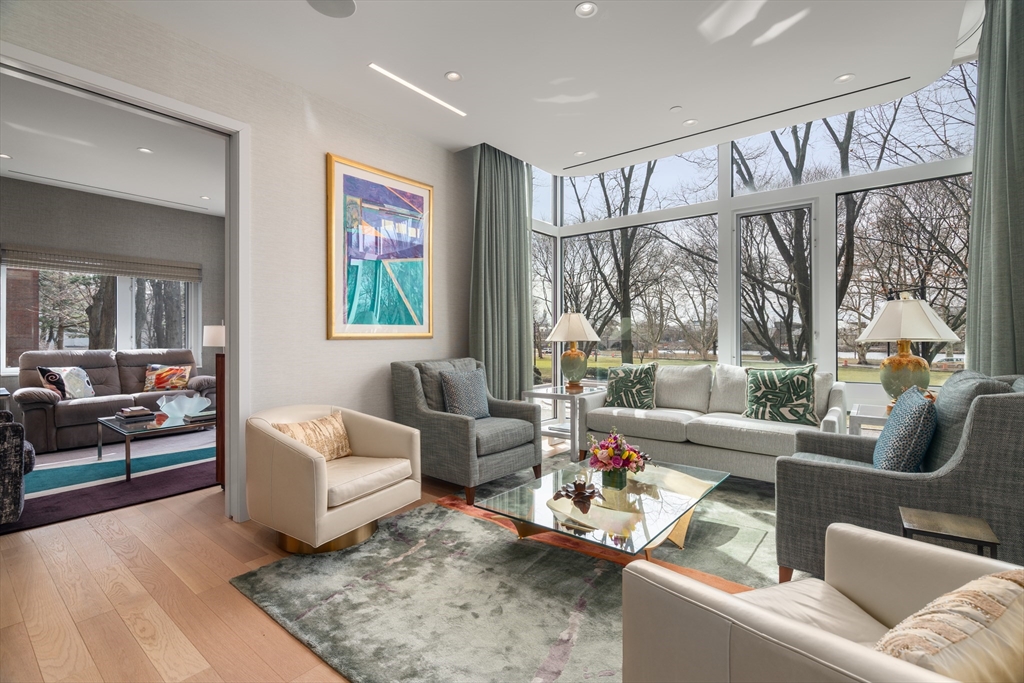 975 Memorial Drive 201/202