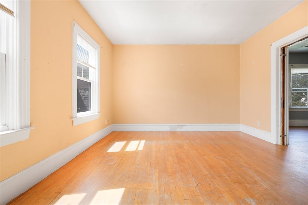 692 Walnut St, Fall River, MA Photo #25