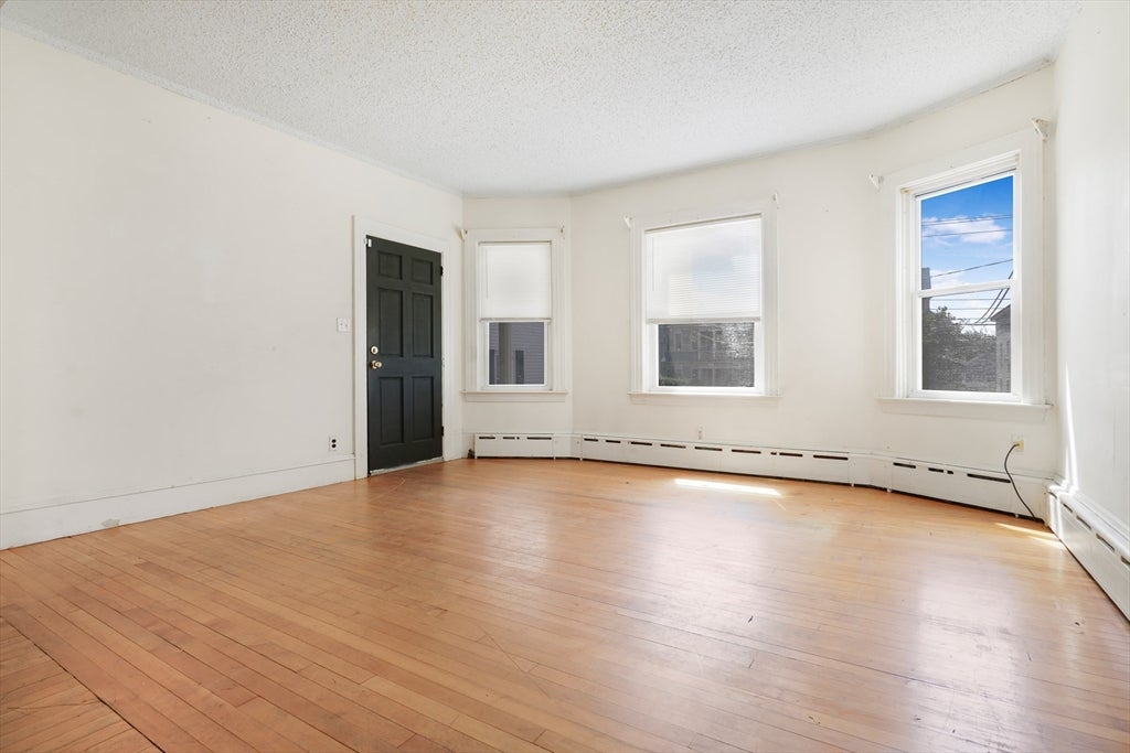 692 Walnut St, Fall River, MA Photo #8