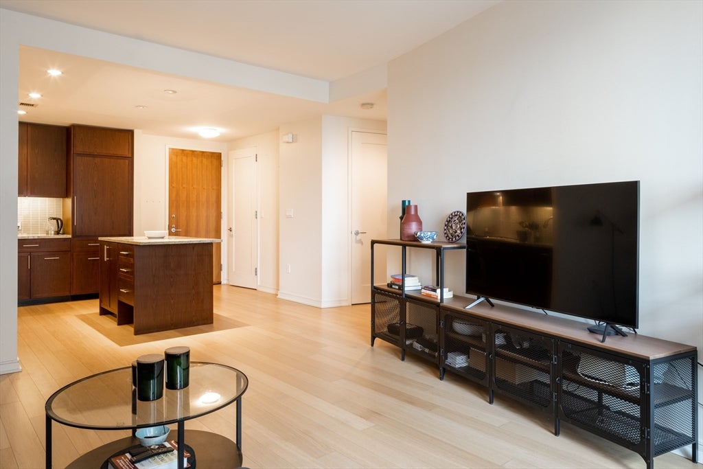 580 Washington St 1414