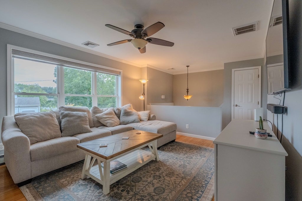 360 Perron Ave, Somerset, MA, 360 Perron Ave, Somerset, MA Photo #6
