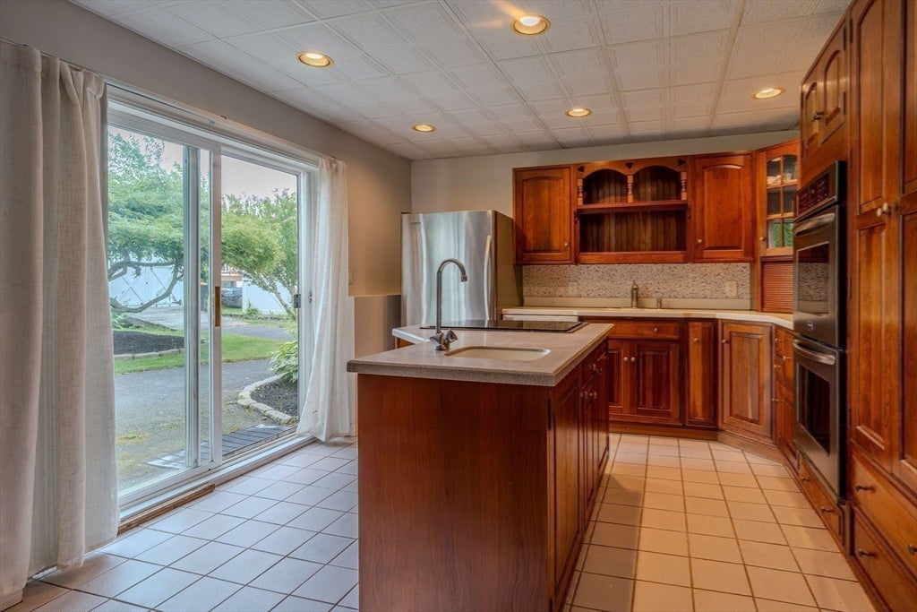 360 Perron Ave, Somerset, MA, 360 Perron Ave, Somerset, MA Photo #23