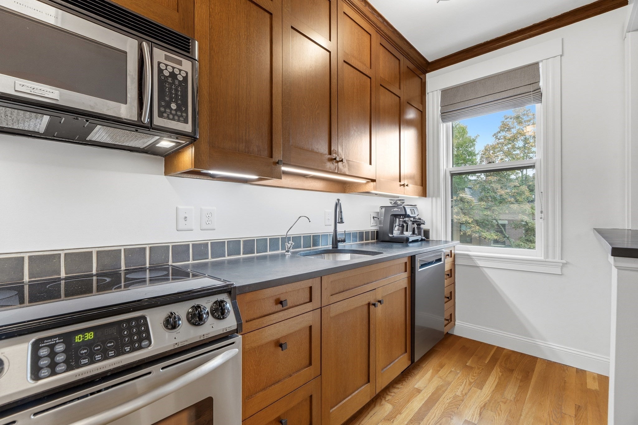 202 W Springfield St 5