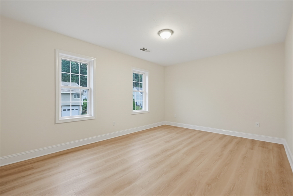 18 Bullard Ave, Worcester, MA, 18 Bullard Ave, Worcester, MA Photo #23