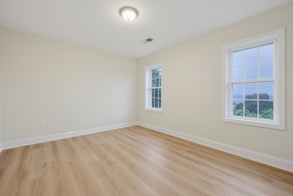 18 Bullard Ave, Worcester, MA, 18 Bullard Ave, Worcester, MA Photo #25