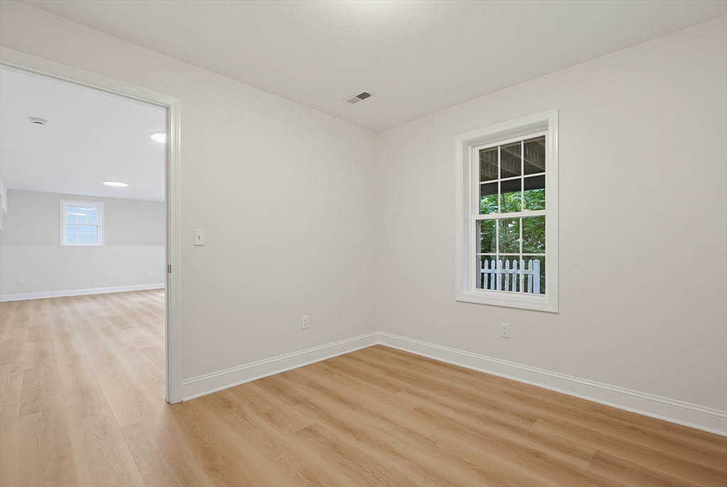18 Bullard Ave, Worcester, MA, 18 Bullard Ave, Worcester, MA Photo #38