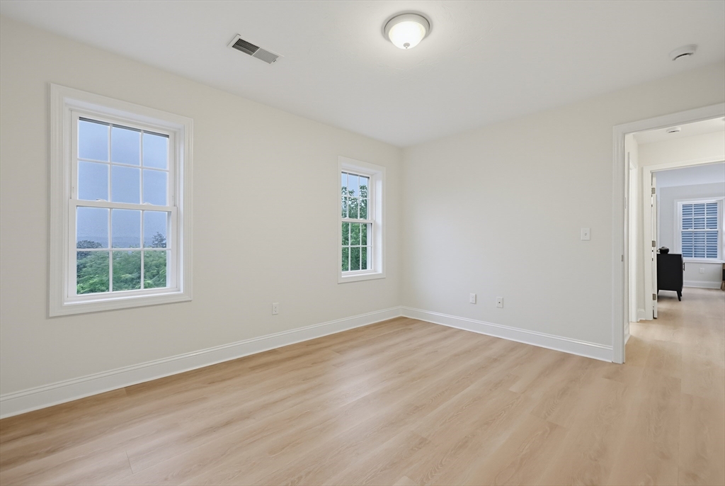 18 Bullard Ave, Worcester, MA, 18 Bullard Ave, Worcester, MA Photo #29