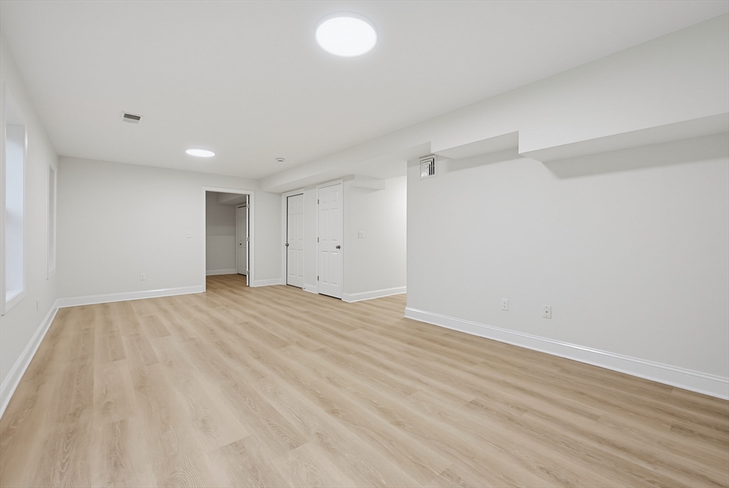 18 Bullard Ave, Worcester, MA, 18 Bullard Ave, Worcester, MA Photo #32