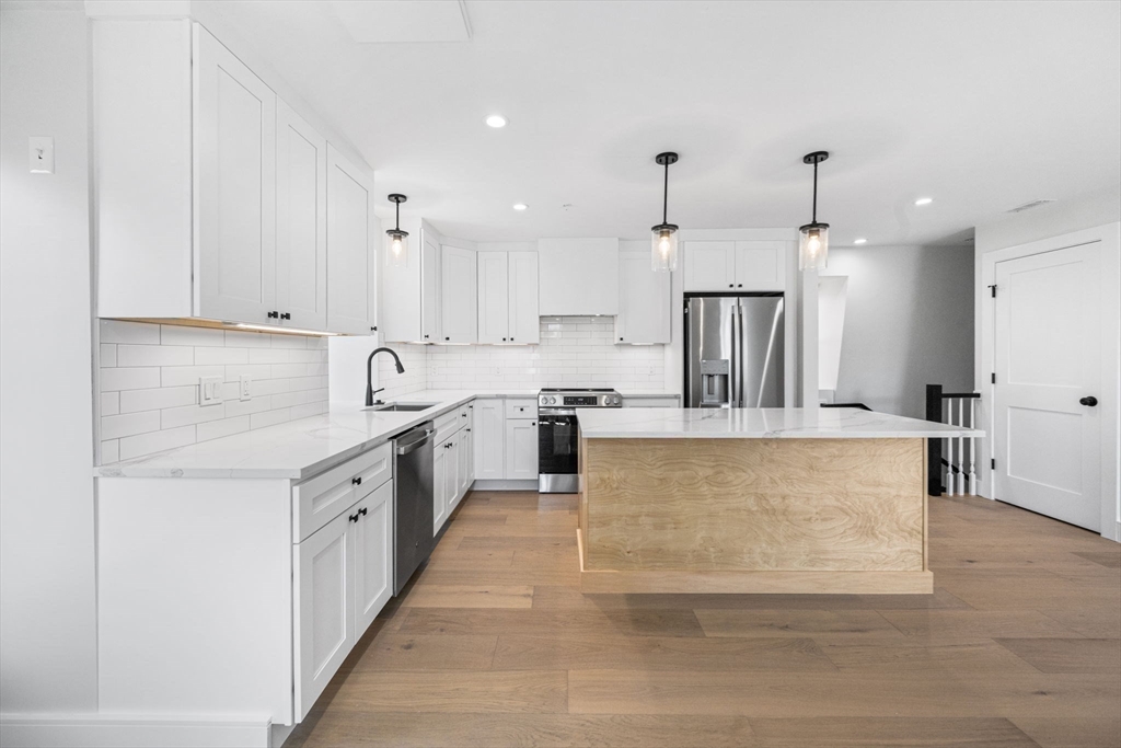 3 Franklin St 4