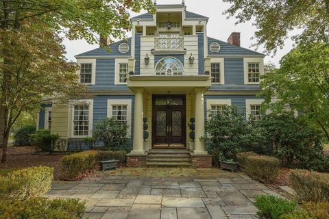 86 Kingsnorth Street Northbridge MA 01588