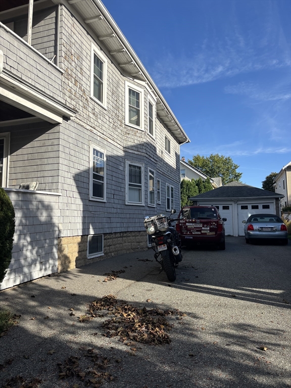 25-27 Adams Street