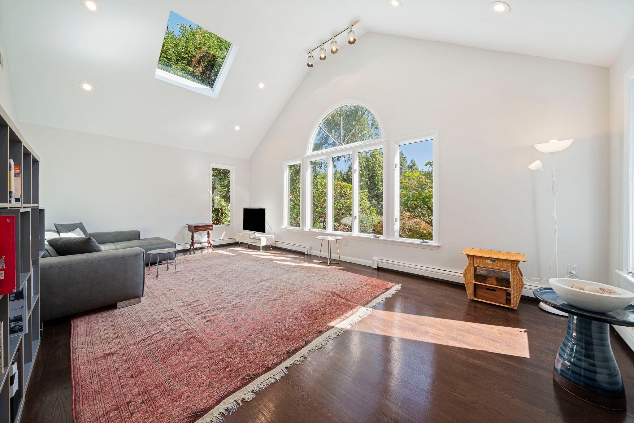 42 Magnolia Rd, Sharon, MA Photo #9