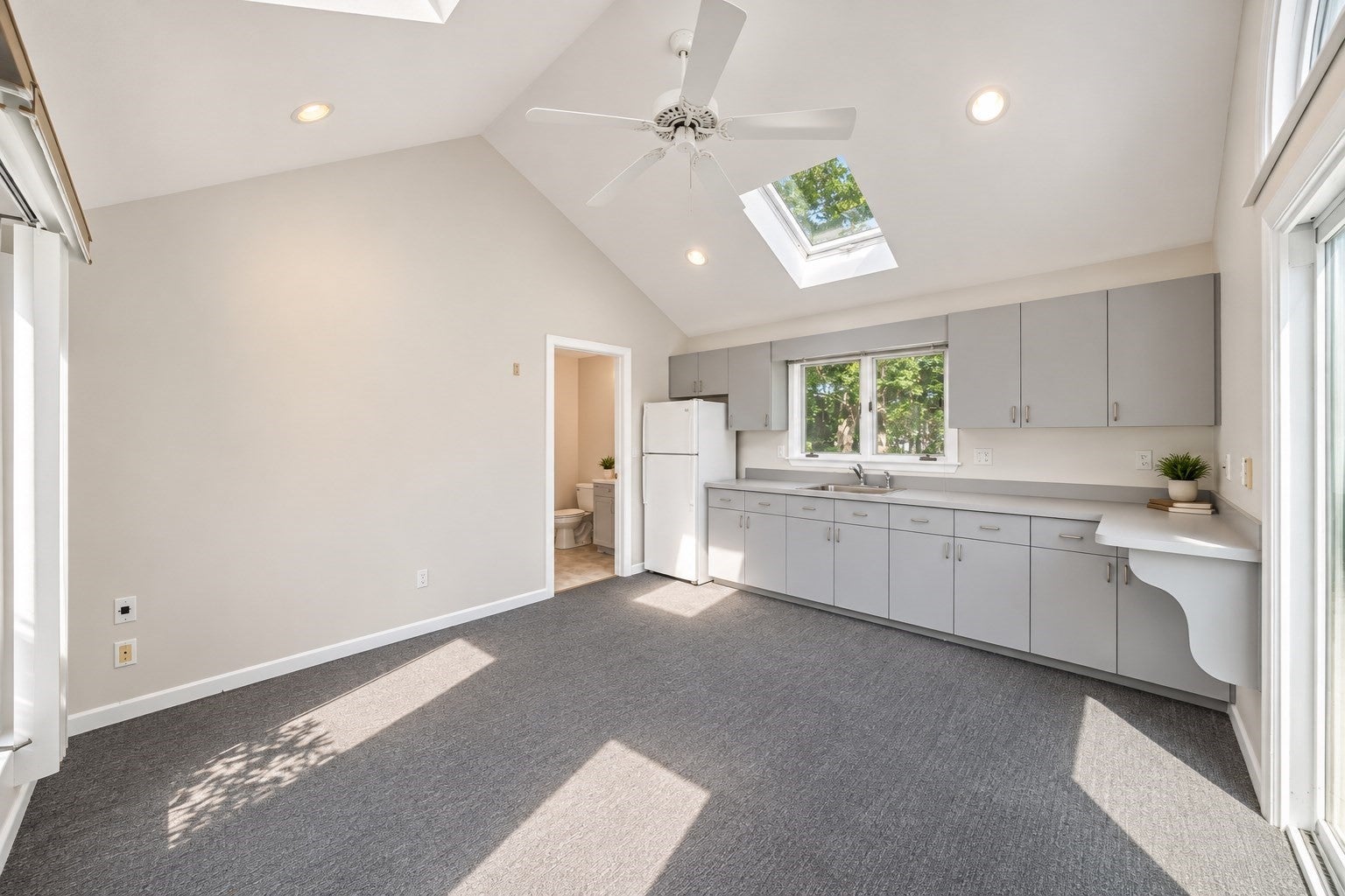 42 Magnolia Rd, Sharon, MA Photo #37