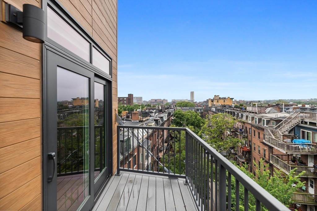 566 Columbus Ave 614