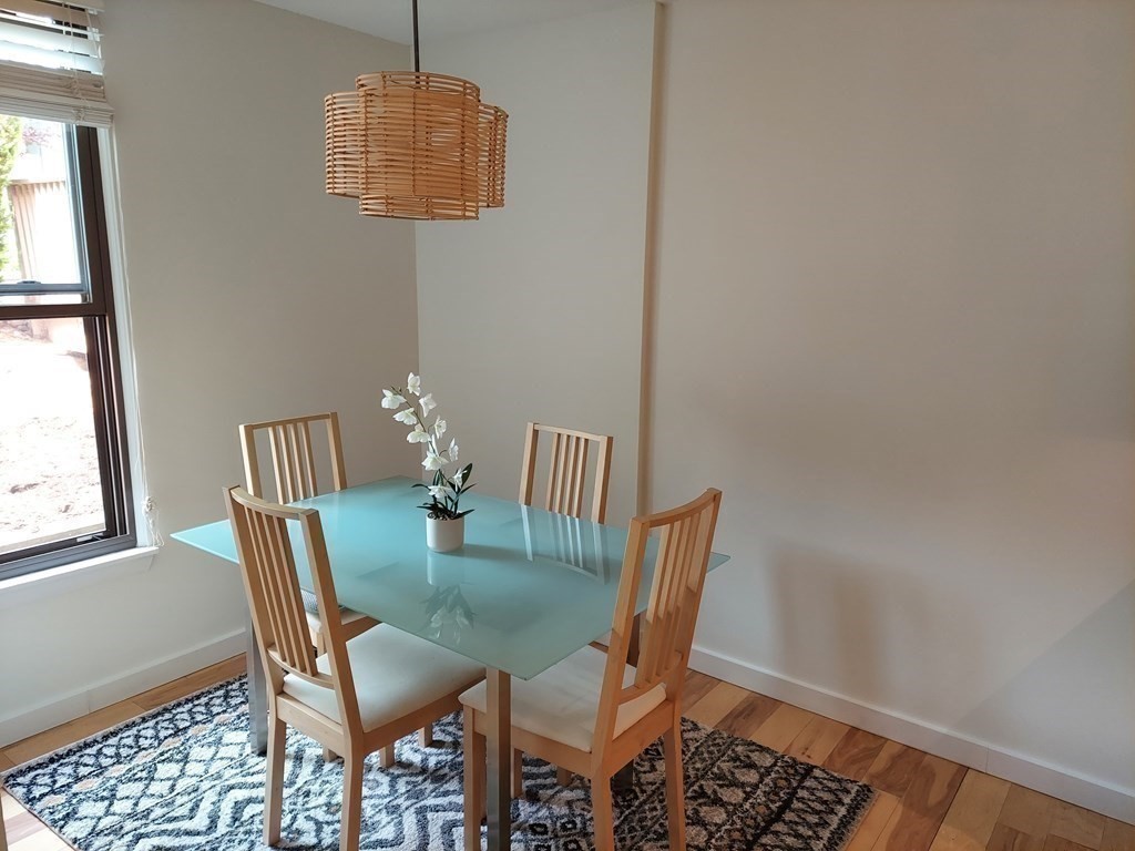 60 Shrewsbury Green Dr B