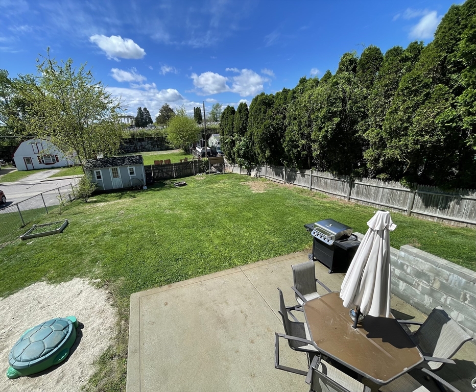 26 Lakeview St
