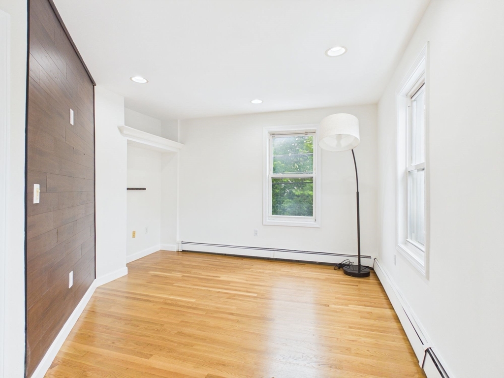 32 Sciarappa St 2