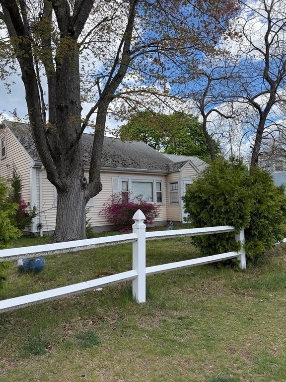 6 Black Rock Rd, Melrose, MA Photo #4