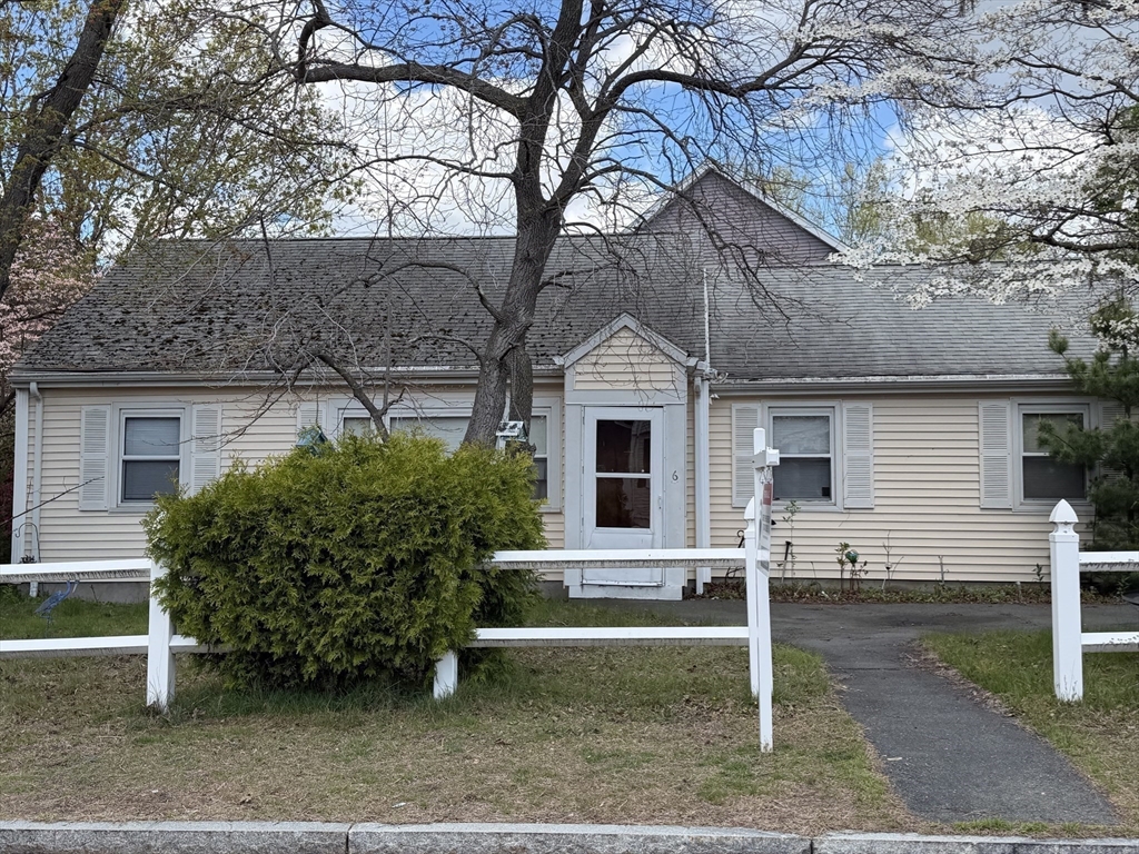 Photo of 6 Black Rock Rd, Melrose, MA