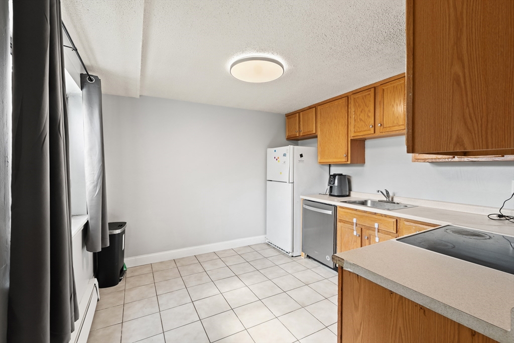 271 Humphrey St H2
