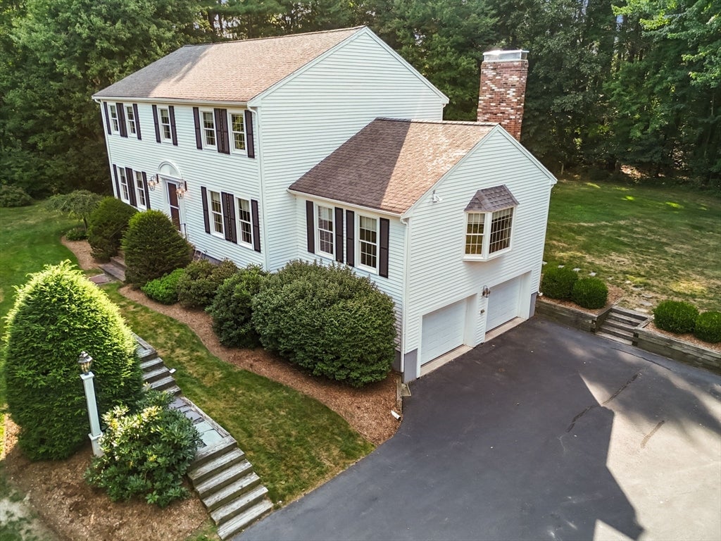 22 Danielle Ln