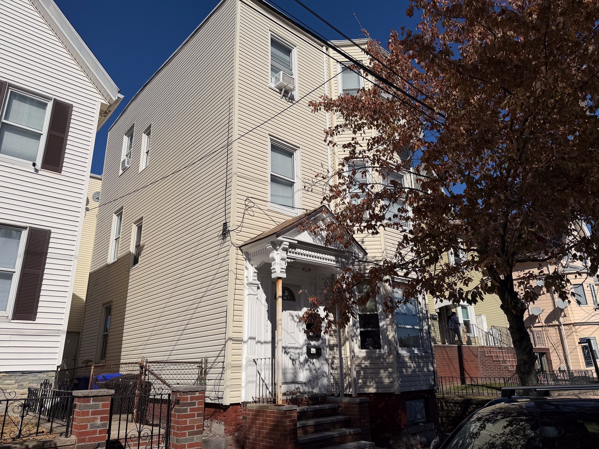 252 East Eagle ST #2, Boston, MA Photo #11