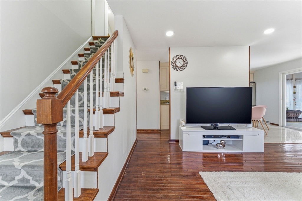 38 Groton Rd