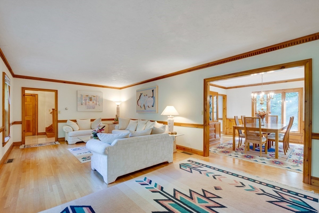 15 Squannacook Dr