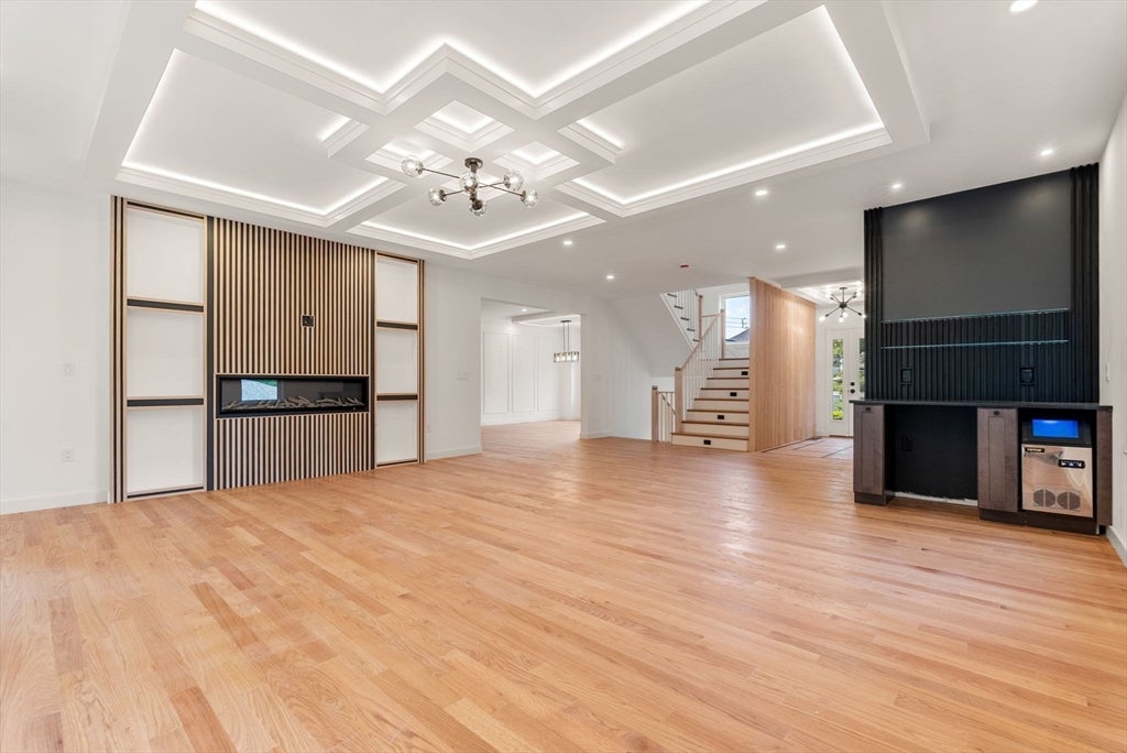 42 Woodbine Circle