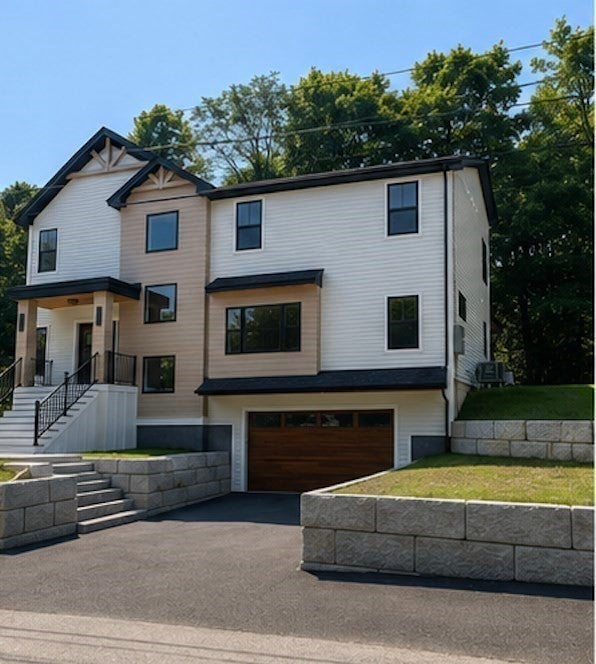 42 Woodbine Circle
