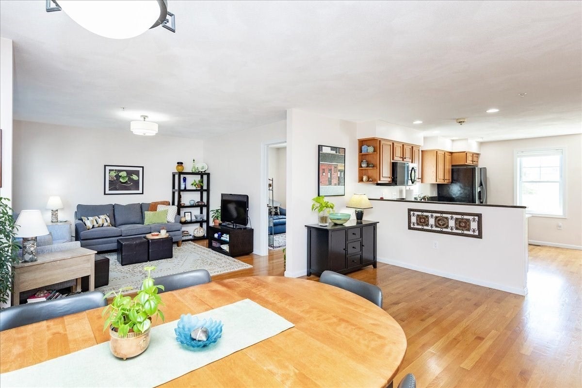 14-1/2 Roundy St #4, Beverly, MA, 14-1/2 Roundy St #4, Beverly, MA Photo #20