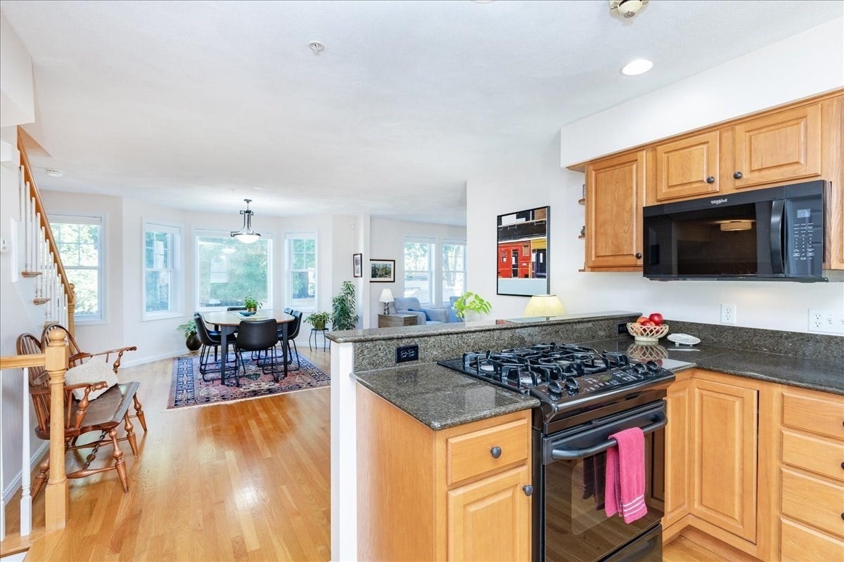 14-1/2 Roundy St #4, Beverly, MA, 14-1/2 Roundy St #4, Beverly, MA Photo #18