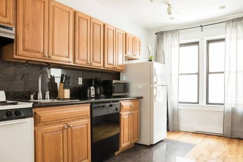 Photo of 90 Warrenton St #8, Boston, MA 02116 (MLS # 73515015)