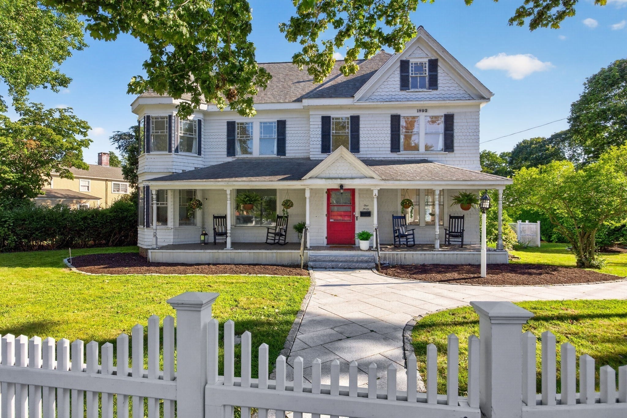 Photo of 1 Main St, Falmouth, MA