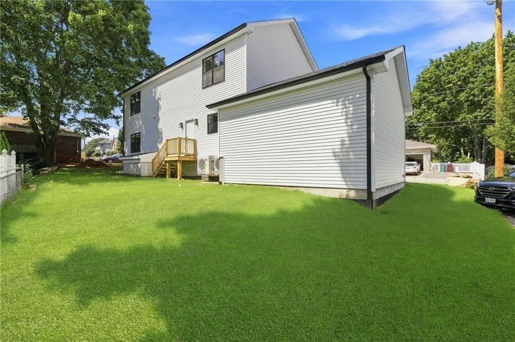 515 Gaskill St, Woonsocket, RI Photo #39