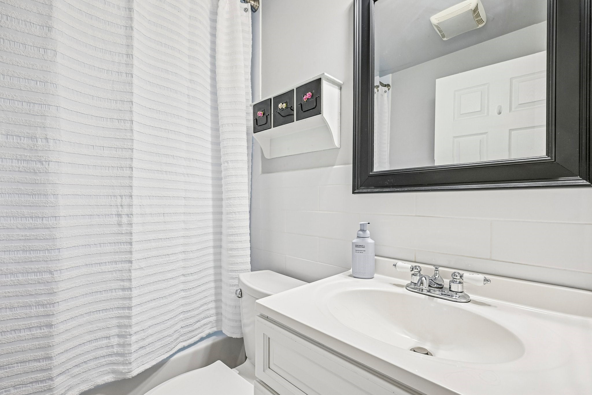 18 Eleanor Rd, Walpole, MA, 18 Eleanor Rd, Walpole, MA Photo #17