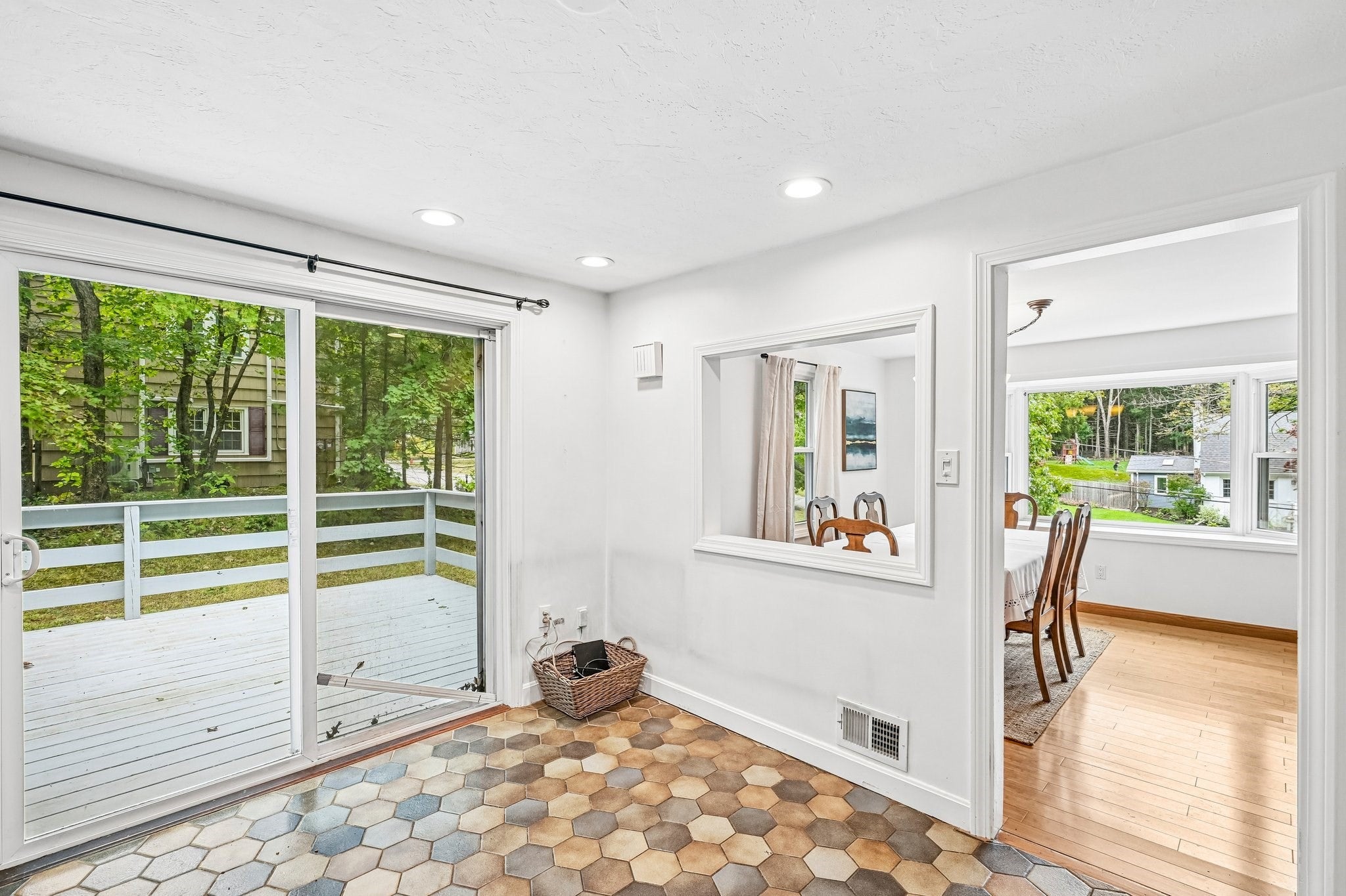 18 Eleanor Rd, Walpole, MA, 18 Eleanor Rd, Walpole, MA Photo #16