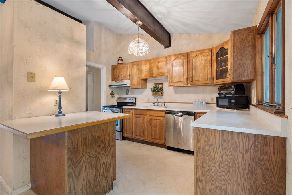 11 Saint Marys Rd, Burlington, MA, 11 Saint Marys Rd, Burlington, MA Photo #13